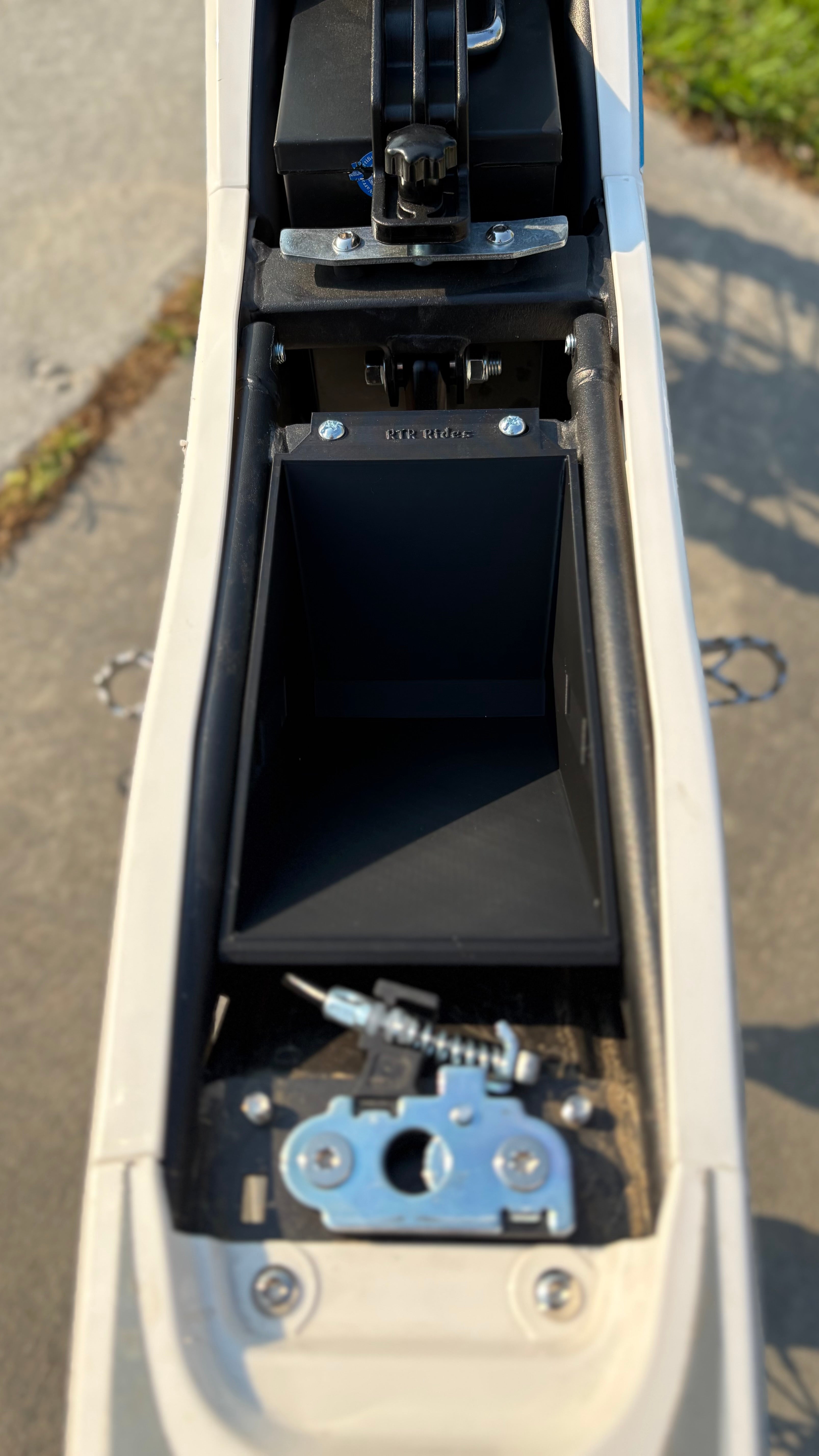 ETM RTR under seat storage